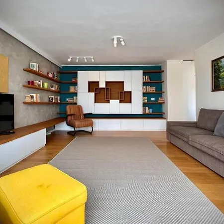 Apartment Bright And Modern *